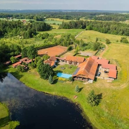 Agroturystyka "Dworek U Pelcow" Ryn  Exteriör bild